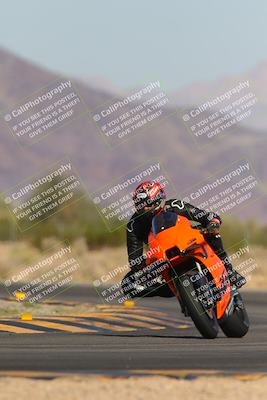 media/Nov-06-2023-Moto Forza (Mon) [[ce023d0744]]/3-Intermediate Group/Session 3 (Turn 5)/
